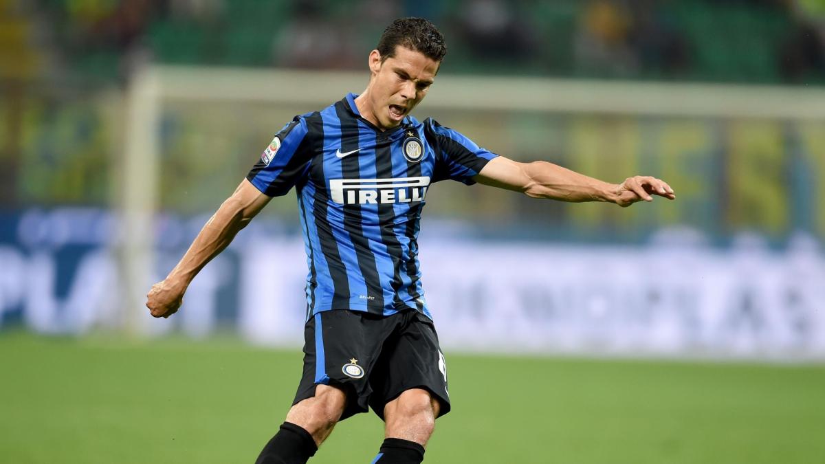 Hernanes: Inter-Juve si vince sulla trequarti. Divertimento a 39 anni!