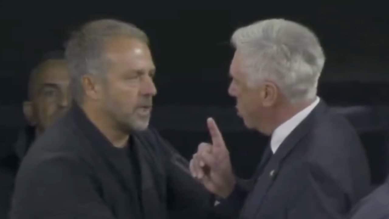 Ancelotti sfida Flick dopo Real-Barça: la sua reazione di fronte alla panchina scatena la furia.