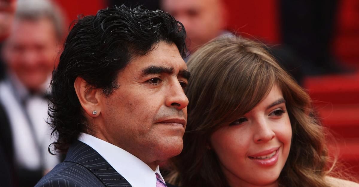 Calcio: Maradona, il Pibe de Oro compie 61 anni oggi! Scopri la sua incredibile storia.