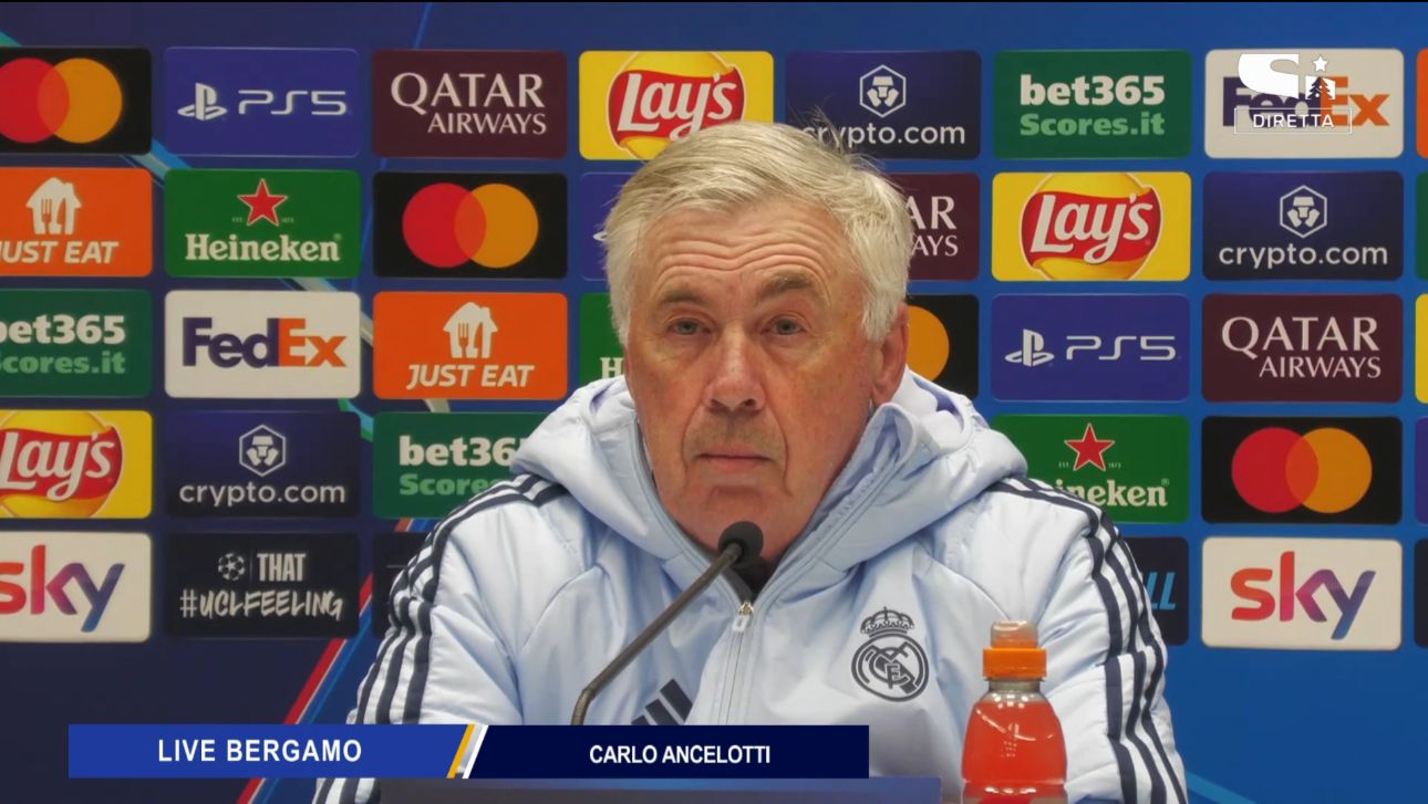 Tutti in ginocchio davanti a Carlo Ancelotti: record battuti uno dopo l’altro. E lui: “Vincere al Real Madrid è un gioco da ragazzi”