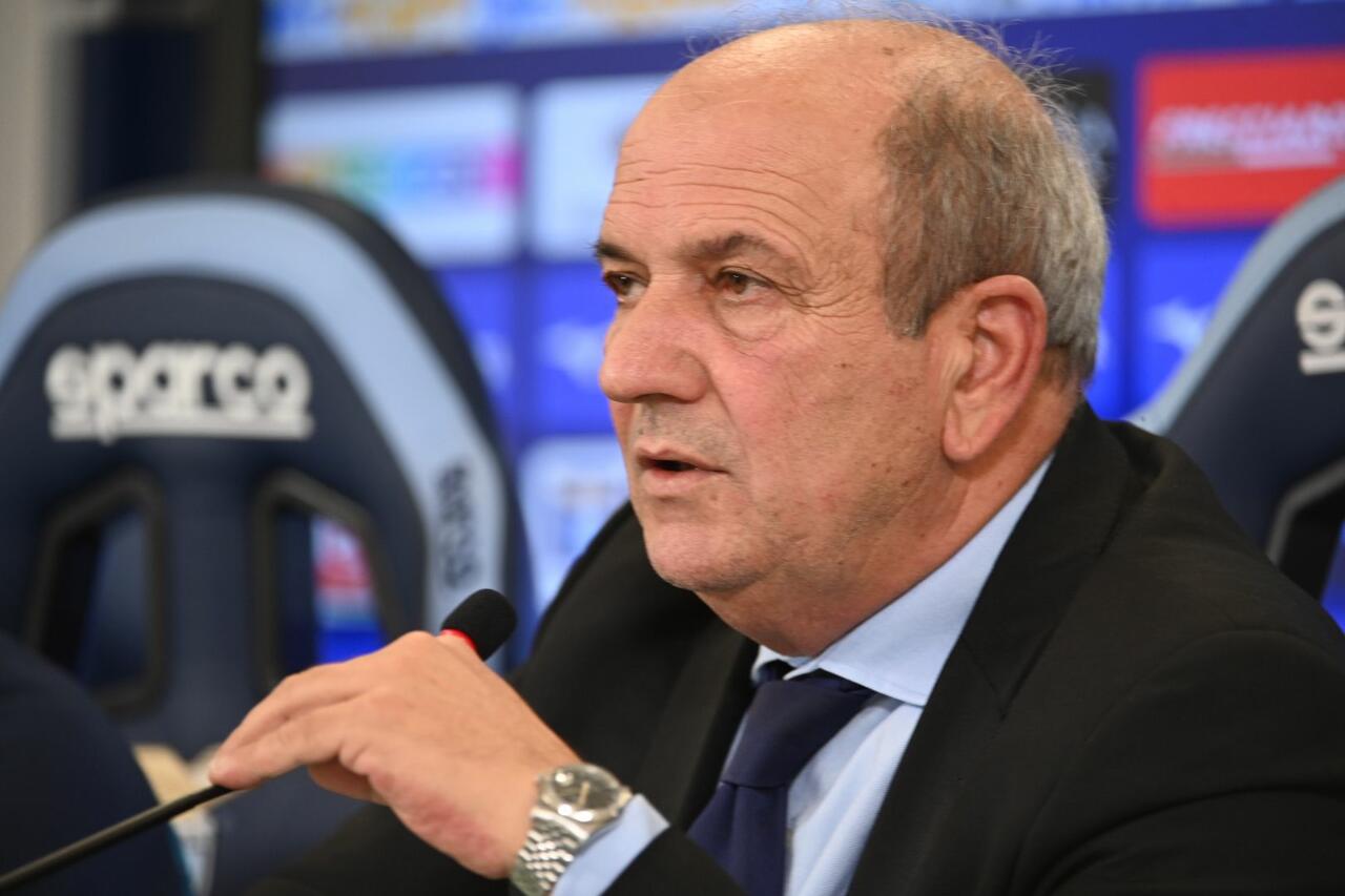La Lazio valuta il mercato: mediano in prestito per rinforzare la squadra