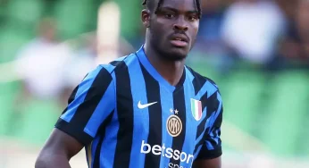 Calciomercato Inter: due top club inglesi su Yann Bisseck, offerte sopra i 40 milioni.