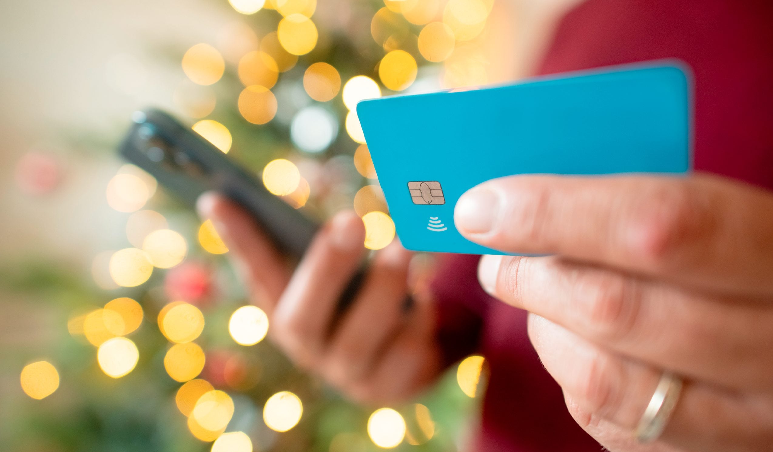 Le 3 truffe di Natale più diffuse: scopri come evitarle e difenderti